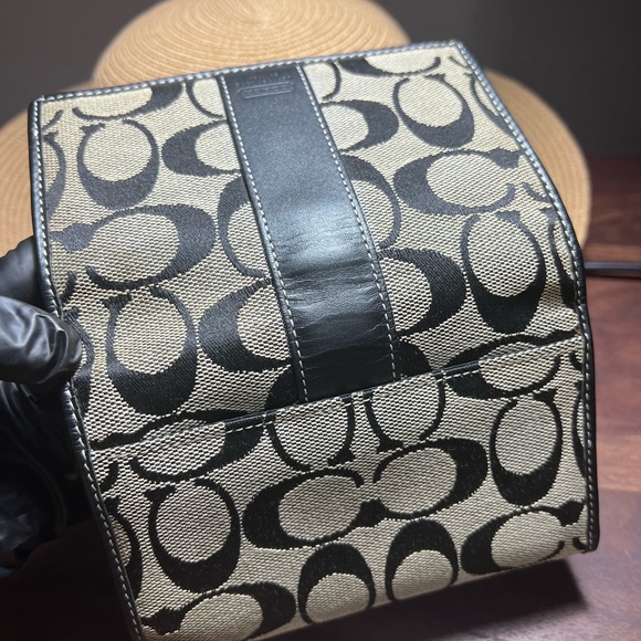 Coach Leatherware Snap zippy wallet - Picture 12 of 15